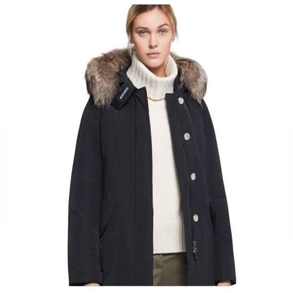 Woolrich parka size small insulated duck down and feathers with coyote fur trim - Picture 1 of 10